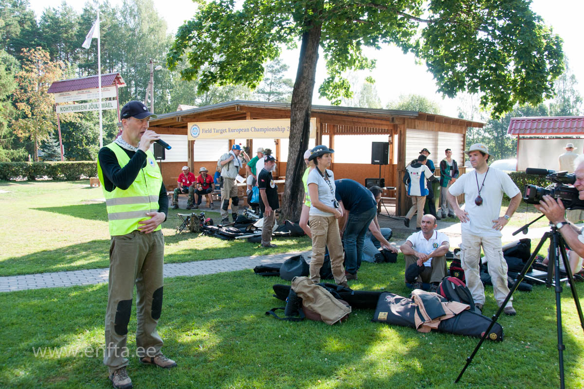 015 Briefing before the last day